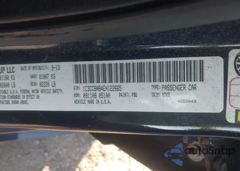 2014 Chrysler 200 Lx z USA, uszkodzony, nr VIN 1C3CCBAB4EN122665